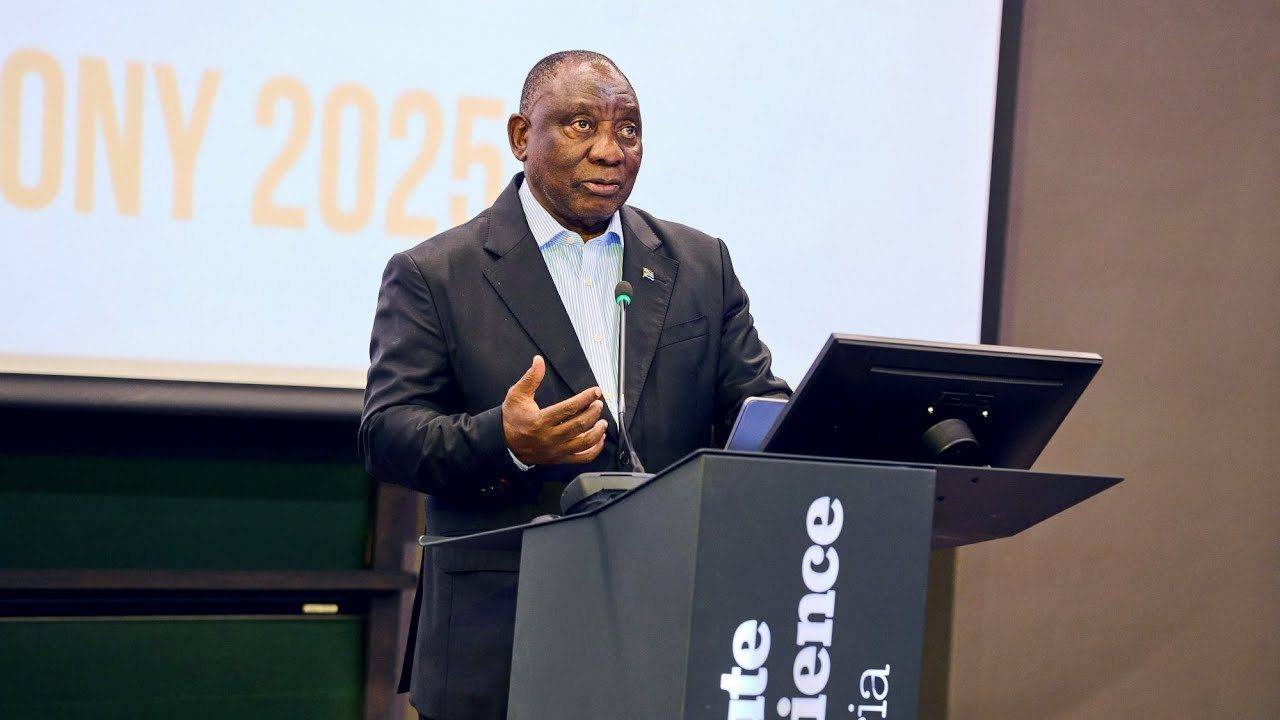 President Ramaphosa speaking at the graduation podium